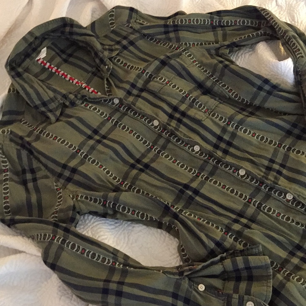 BOGO DEAL Button down top